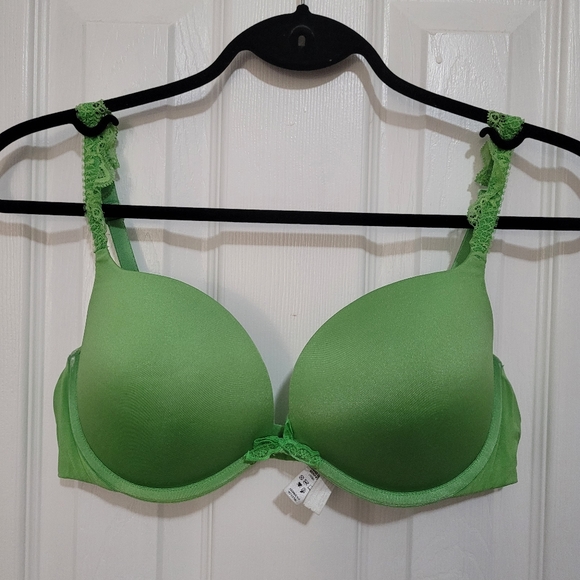LaSenza 36C Green bra - Picture 1 of 7